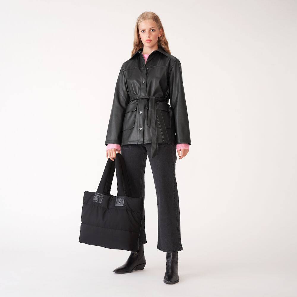Blazer Kia Jackor Köp online på åhlens.se! Blazer Kia Jackor Köp online på åhlens.se!