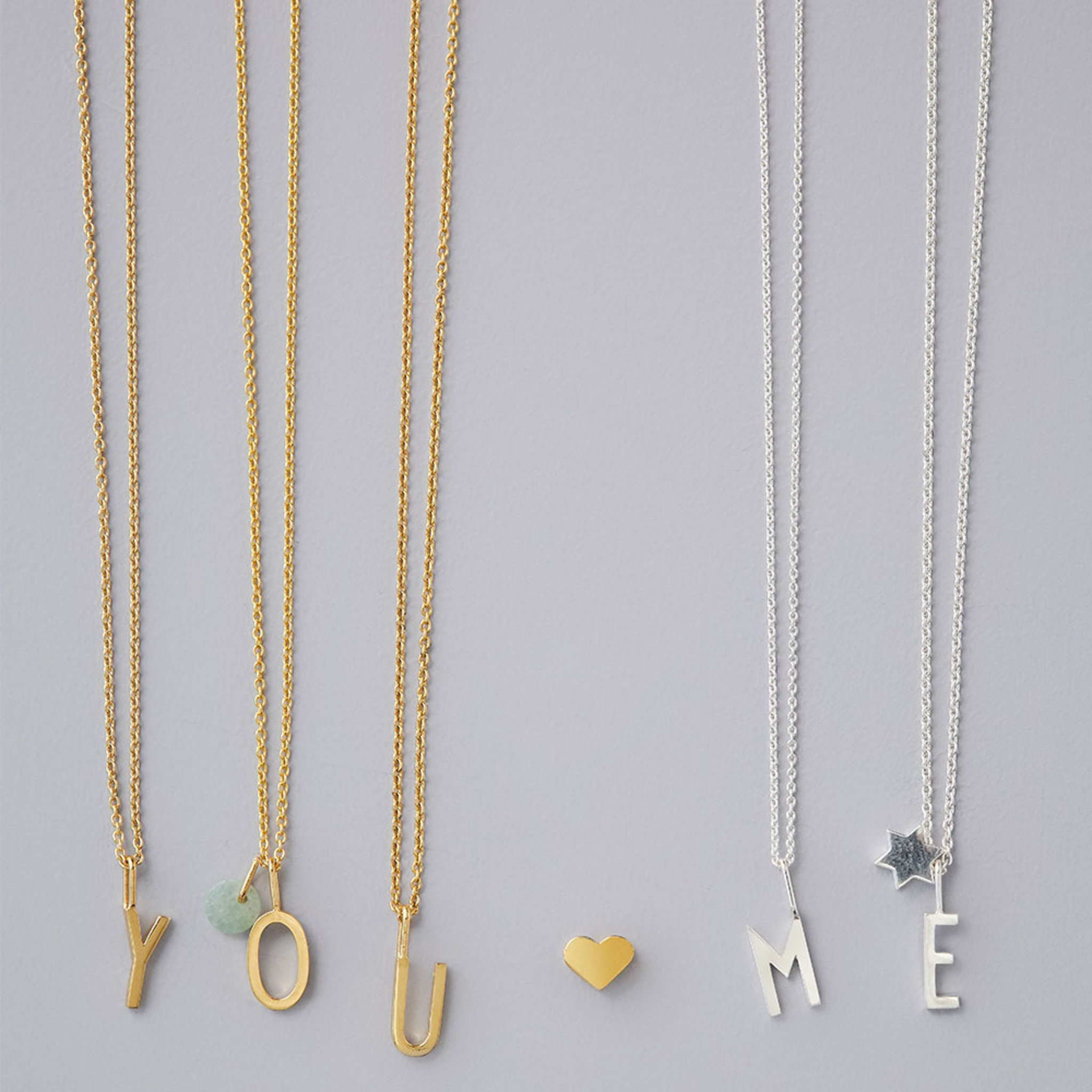 syster p halsband bokstav