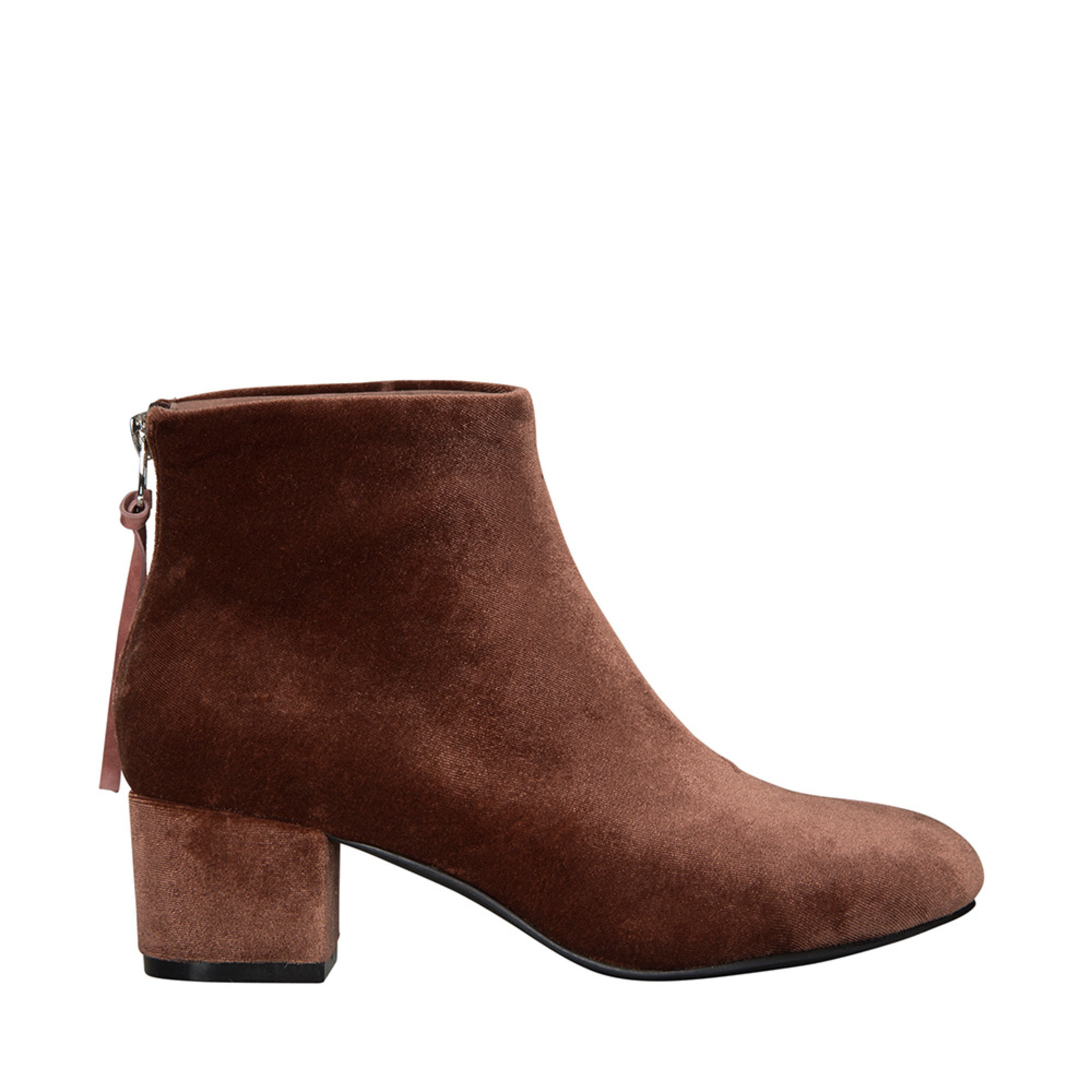Boot Velvet Stövlar & boots Köp online på åhlens.se! Handla presenter från Sofie Schnoor online: Boot Velvet