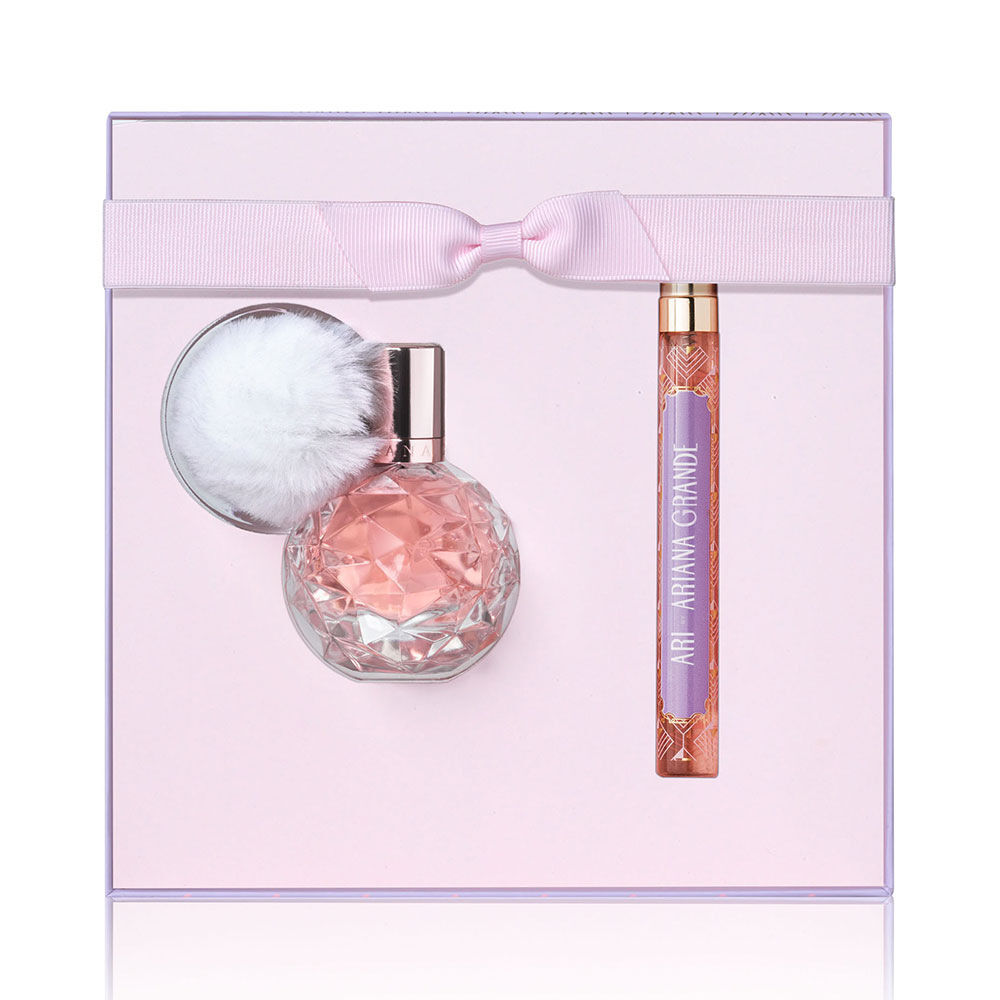 Ari EdP Giftbox Presentaskar & set Köp online på åhlens.se! Gift set parfym Handla giftset och presentaskar online