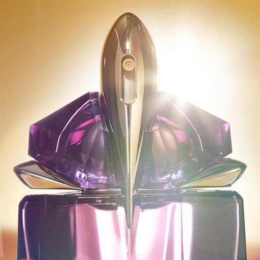 Alien EdP Parfym & EdT Köp online på åhlens.se! Alien EdP Parfym & EdT Köp online på åhlens.se!