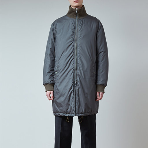 Padded Funnel Coat i Greenolive från 