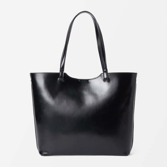 Toteväska i läderimitation RUBY